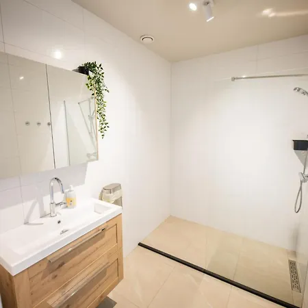 Apartment Breathtaking 3 Bedroom Pk6b *