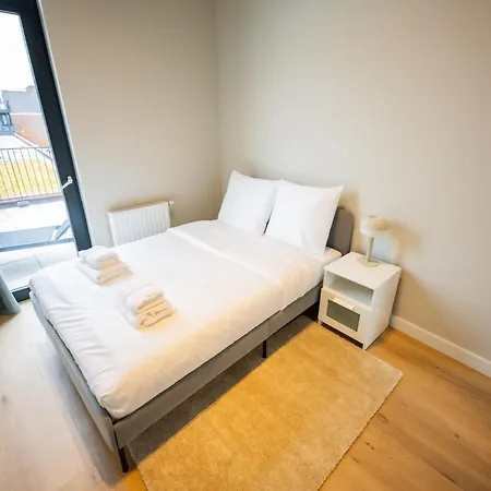 Breathtaking 3 Bedroom Pk6b Rotterdam